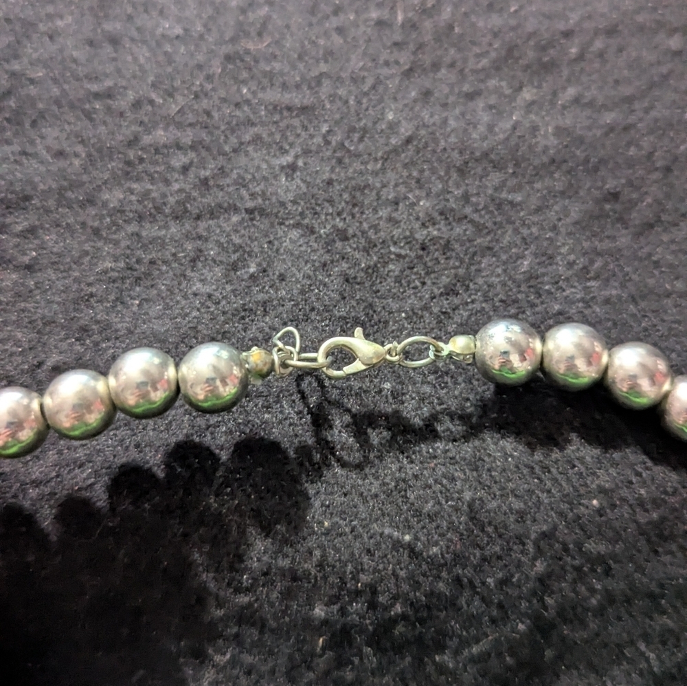 Silvertone Green Seed Bead Braided Statement Necklace - Picture 3 of 4
